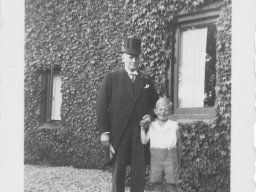 Christiaan Frederik Bramer sr met Christiaan Frederik Bramer jr, N221